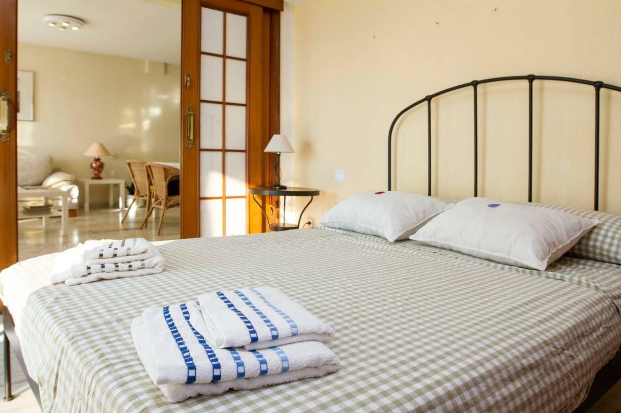 Apartamentos Halcon Benidorm Exteriör bild