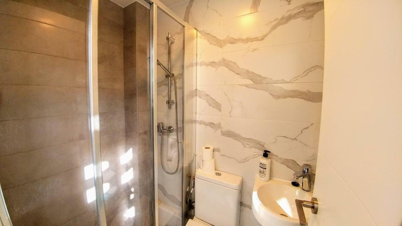 Apartamentos Halcon Benidorm Exteriör bild